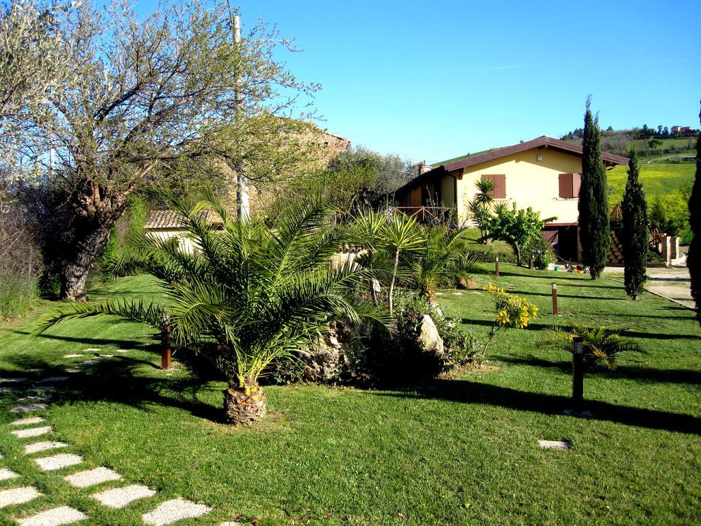 Notaresco Agriturismo Tenuta Santa Maria מראה חיצוני תמונה
