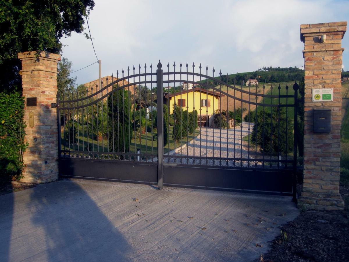Notaresco Agriturismo Tenuta Santa Maria מראה חיצוני תמונה